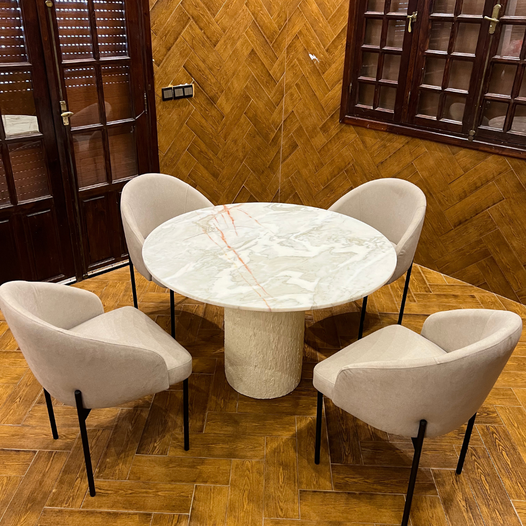 Table salle à manger en marbre avec 4 chaises